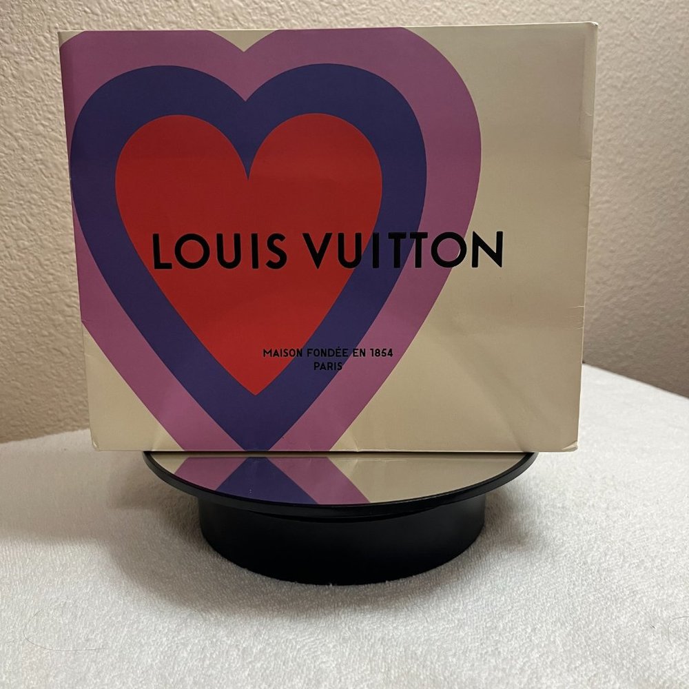 NWOT Louis Vuitton embossed designer shopping bag sack 8.5W x 7H x 4.5D inches